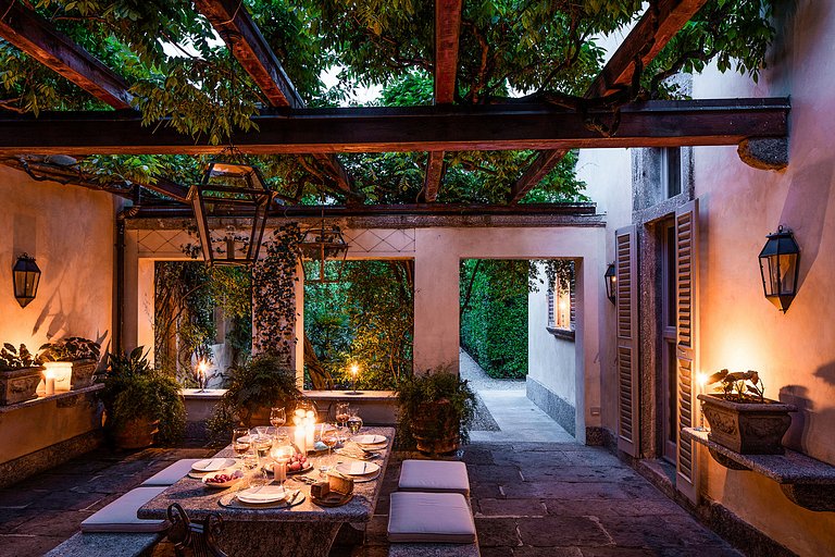 Lom002 - Palaço Italiano no Lago de Como