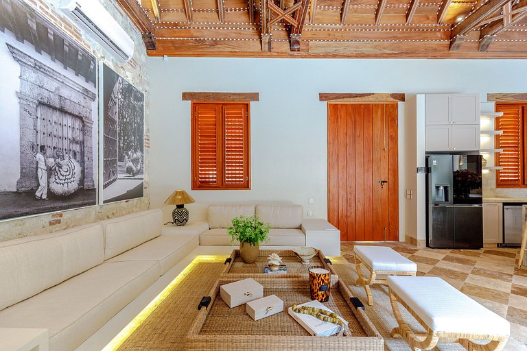 Car015 – Luxury stylish house in Getsemani