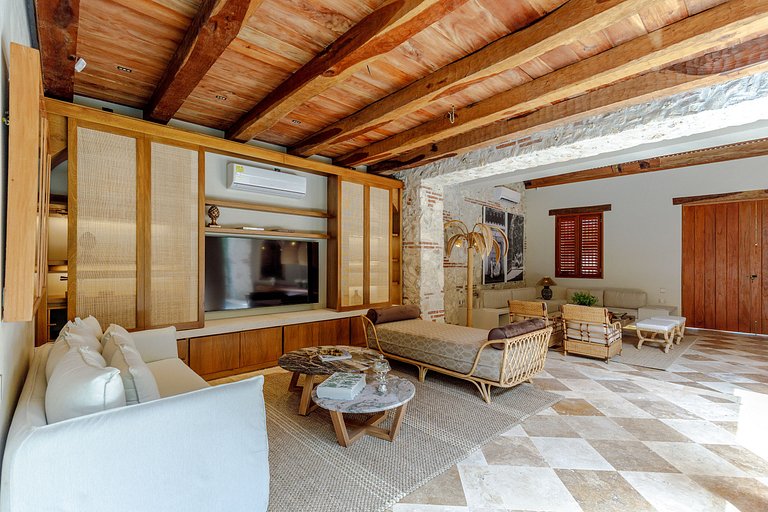 Car015 – Luxury stylish house in Getsemani