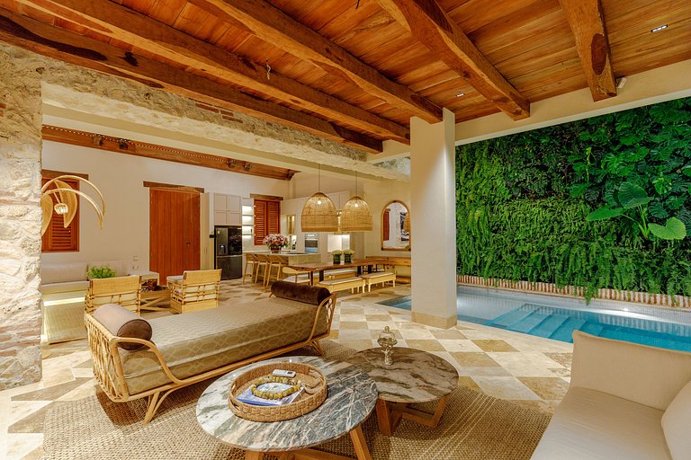 Car015 – Luxury stylish house in Getsemani