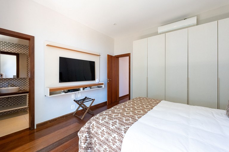 Rio072 - Mansão em São Conrado