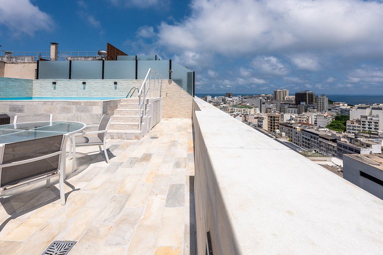 Rio372 - Cobertura Duplex com Piscina e Vista Mar