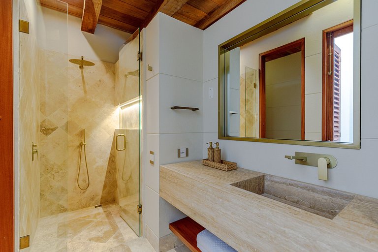 Car015 – Luxury stylish house in Getsemani