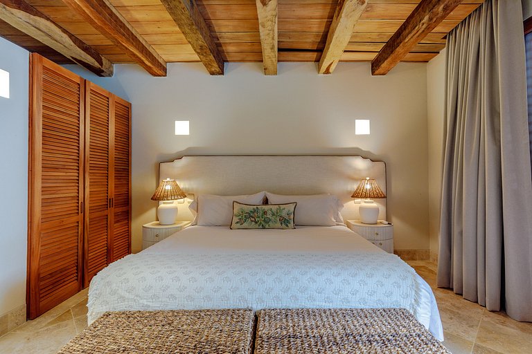 Car015 – Luxury stylish house in Getsemani