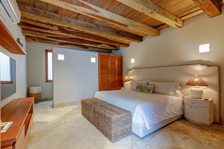 Car015 – Luxury stylish house in Getsemani