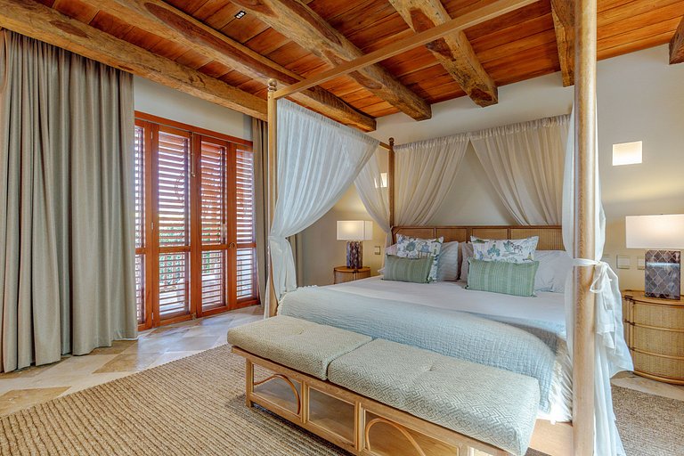 Car015 – Luxury stylish house in Getsemani