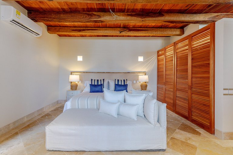 Car015 – Luxury stylish house in Getsemani