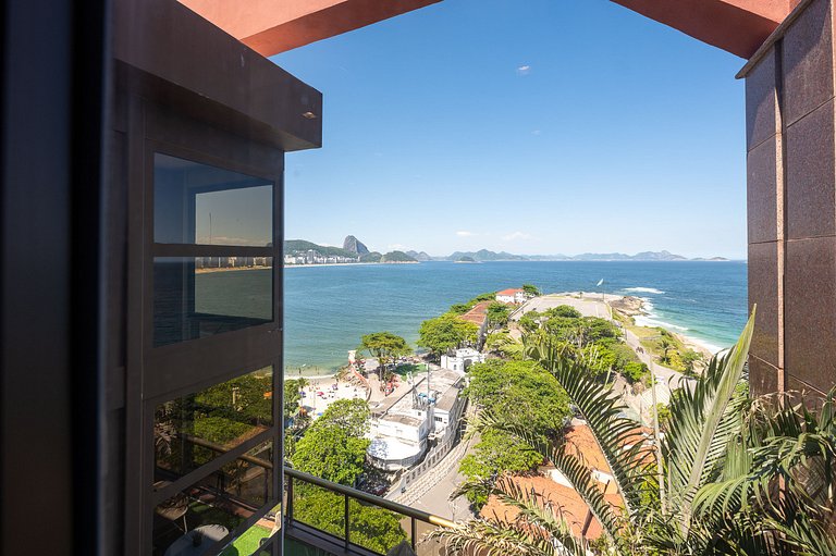 Rio037 - 3 bedroom penthouse in Arpoador