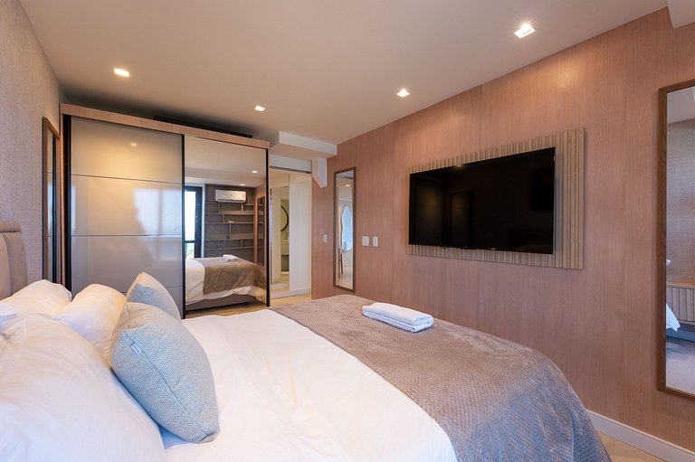 Rio037 - Cobertura de 3 quartos em Arpoador