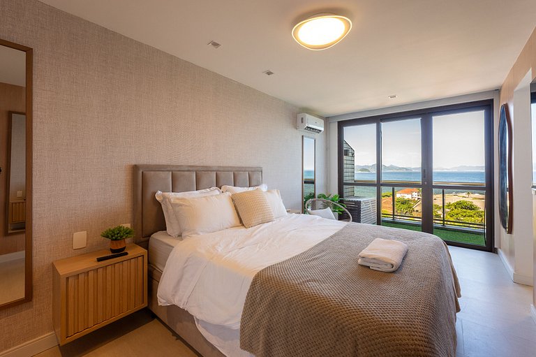 Rio037 - 3 bedroom penthouse in Arpoador