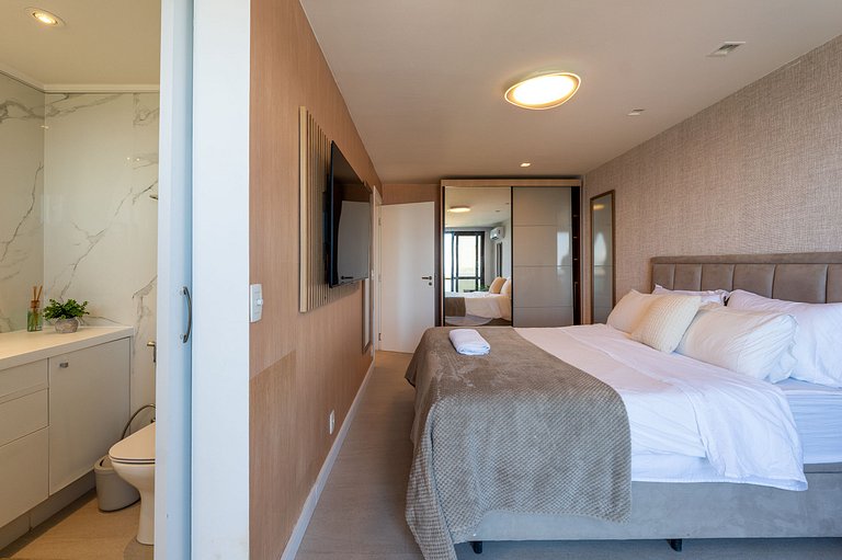 Rio037 - Cobertura de 3 quartos em Arpoador