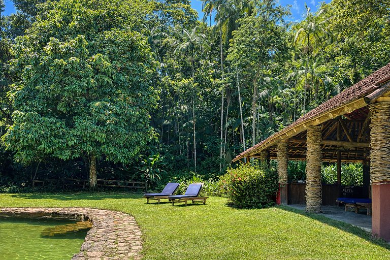 Ang054 - A Tropical Sanctuary in Porto Frade