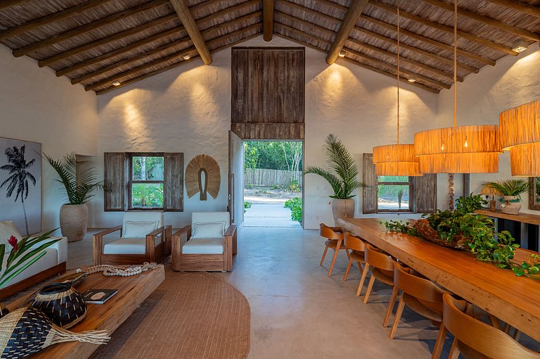 Bah074 - Imposing house over Trancoso River valley