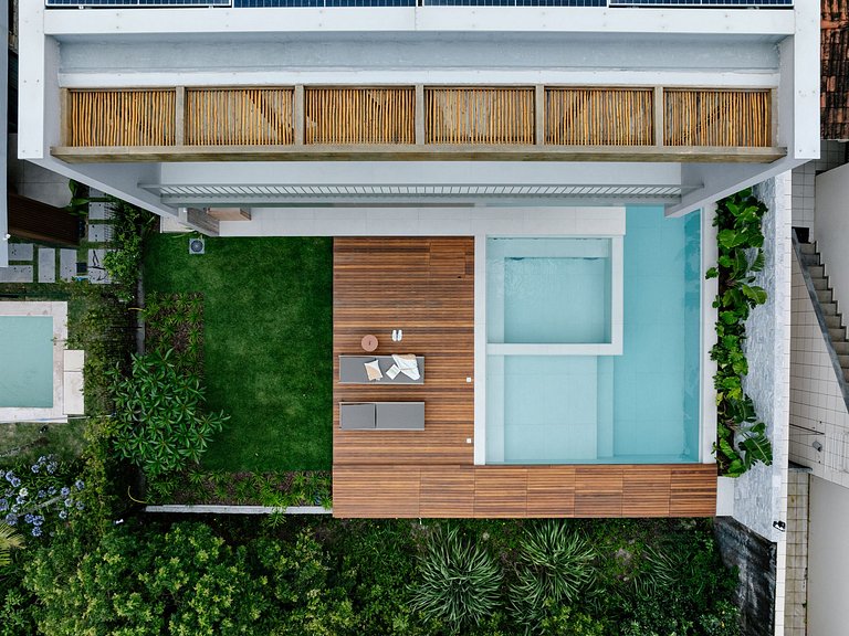 Flo025 - Luxury villa with sea view in Florianpolis