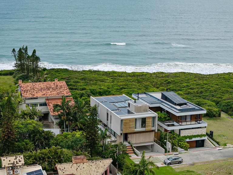 Flo025 - Luxury villa with sea view in Florianpolis