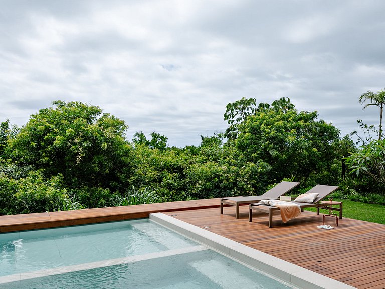 Flo025 - Luxury villa with sea view in Florianpolis