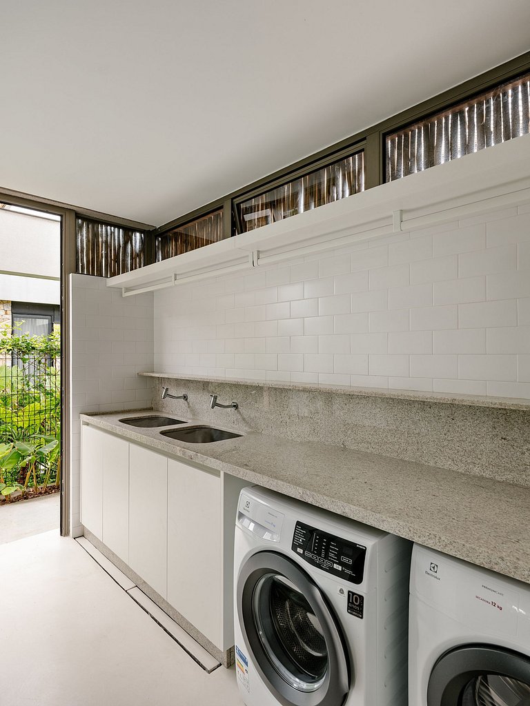 Flo025 - Villa de lujo con vista al mar en Florianópolis