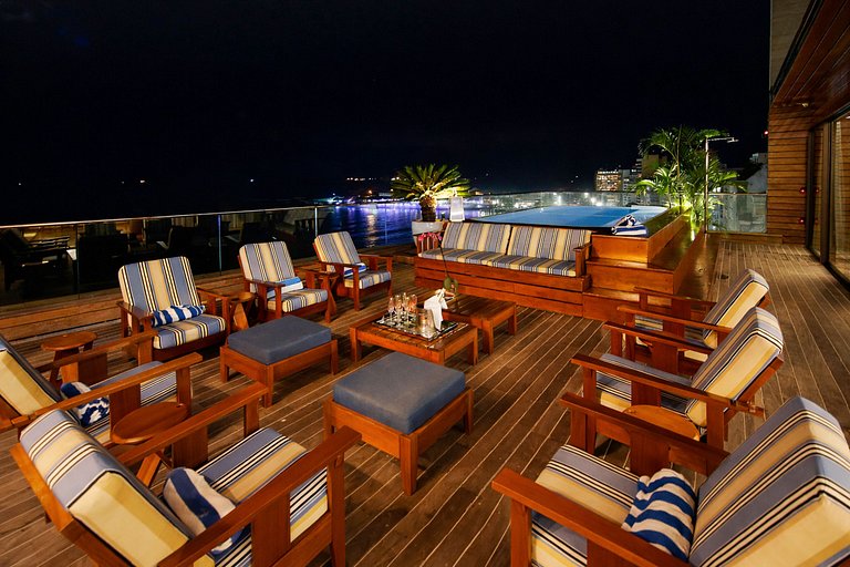 Rio114 - Luxury Beachfront Penthouse in Copacabana