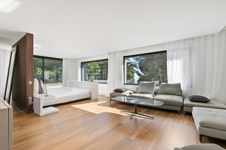 Azu053 - Exceptional Contemporary Villa