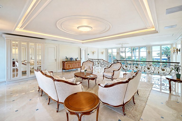 Azu058 - Somptueux palais Belle Époque à Cannes