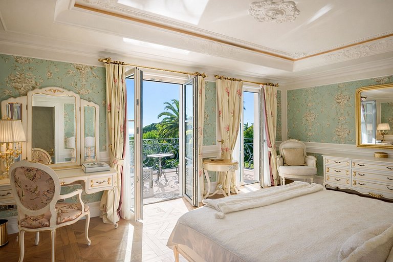 Azu058 - Suntuoso palácio Belle Époque em Cannes