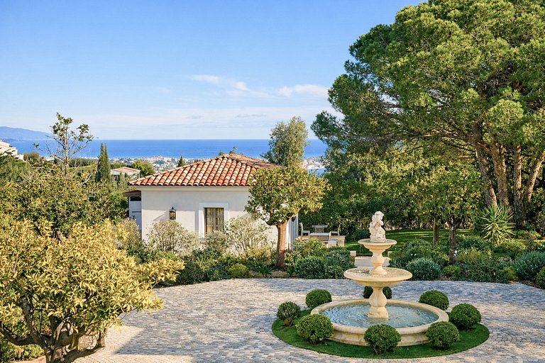 Azu058 - Somptueux palais Belle Époque à Cannes