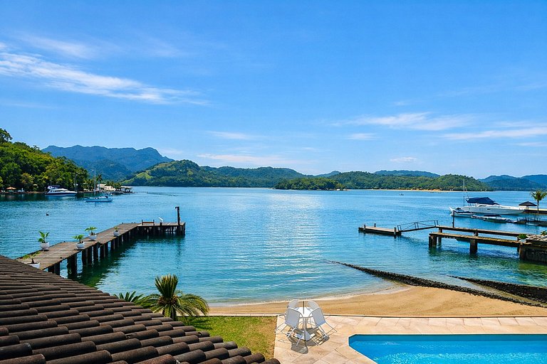 Ang053 - Belle demeure au bord de l'eau