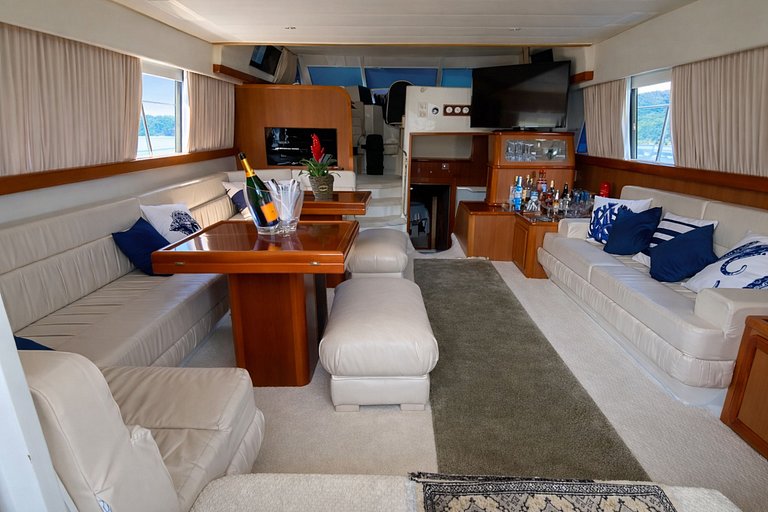 Ang053 - Hermosa mansión frente al mar