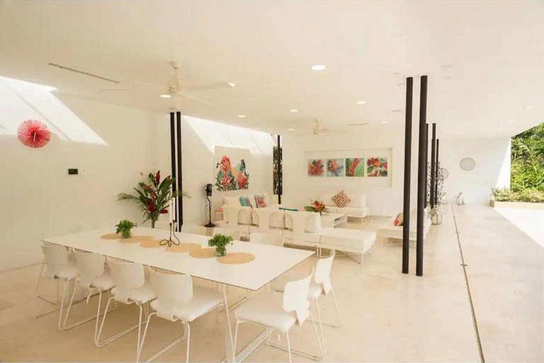 Anp083 – Villa contemporânea com piscina em Mesa de Yeguas