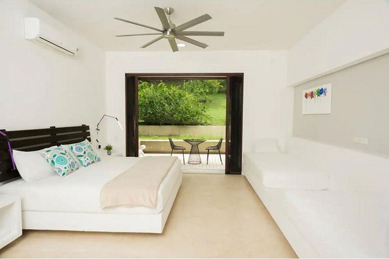 Anp083 – Villa contemporaine avec piscine à Mesa de Yeguas