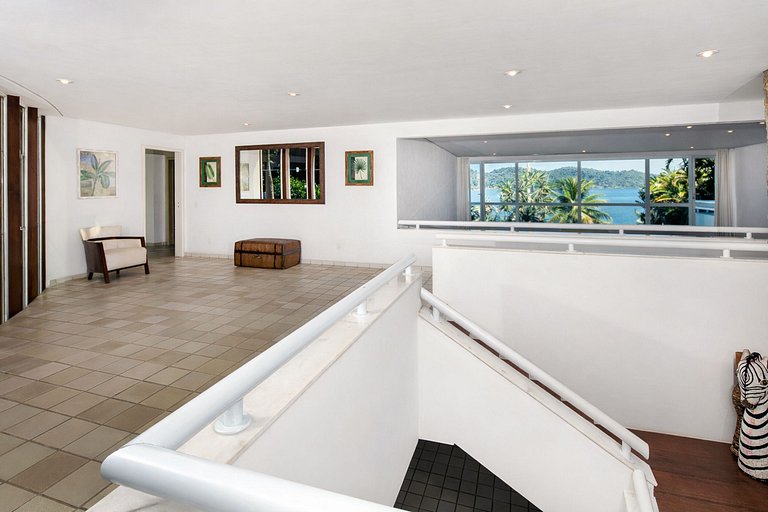 House, Angra dos Reis, 6 suites.