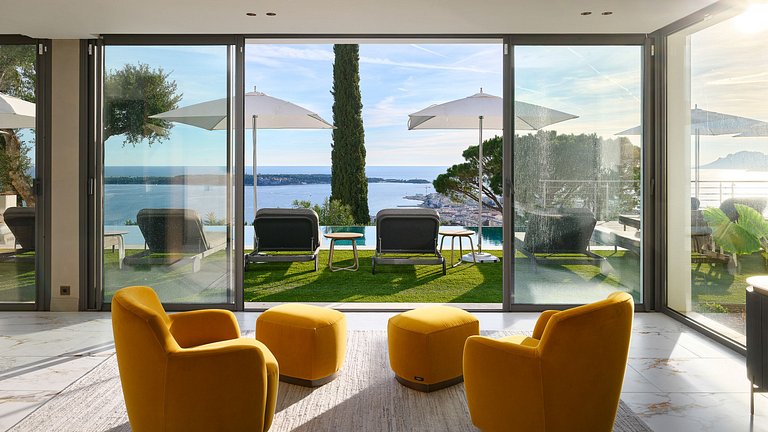 Azu090 – Villa contemporânea com vista para o mar em Cannes