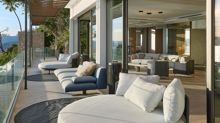 Azu090 – Villa contemporaine avec vue mer à Cannes