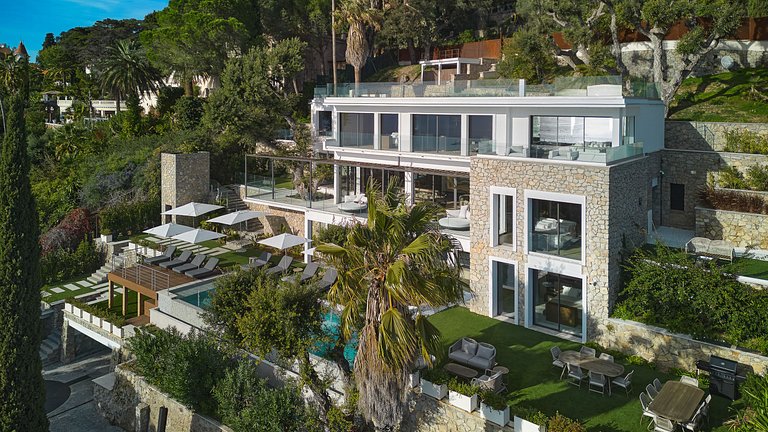 Azu090 – Villa contemporaine avec vue mer à Cannes