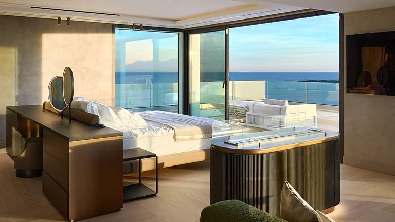Azu090 – Villa contemporánea con vista al mar en Cannes