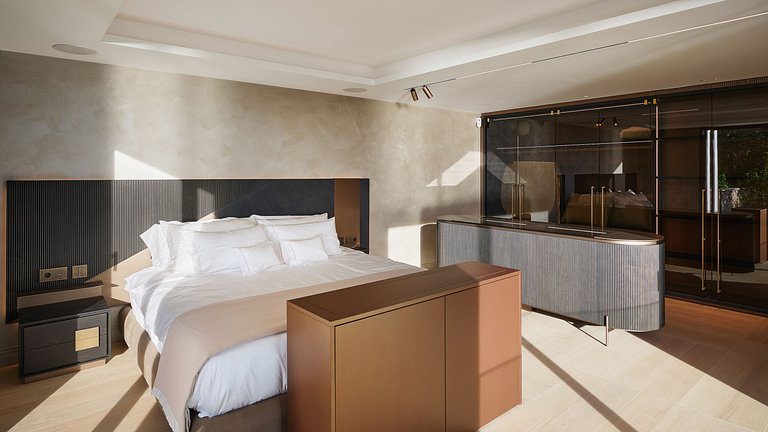 Azu090 – Contemporary sea view villa in Cannes