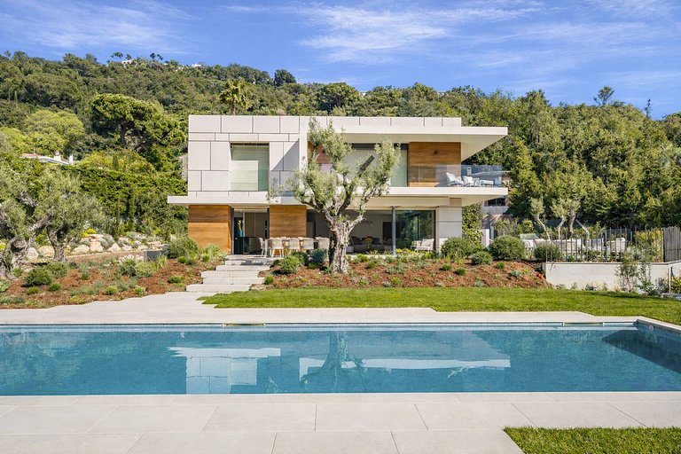 Azu128 – Elegant garden villa with pool in Cannes