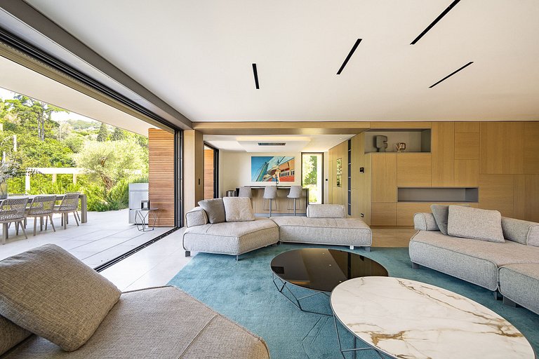 Azu128 – Elegante villa con jardín, piscina en Cannes