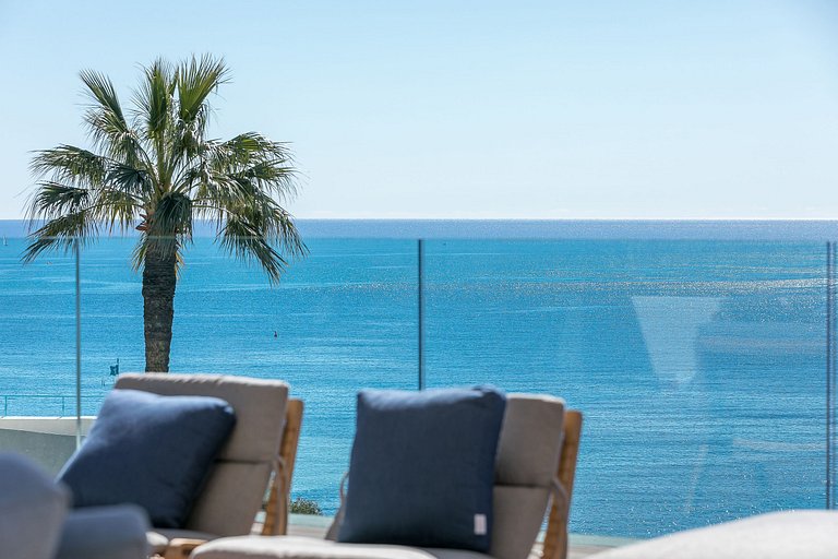 Azu195 – Villa de luxo com vista panorâmica para o mar em Ca
