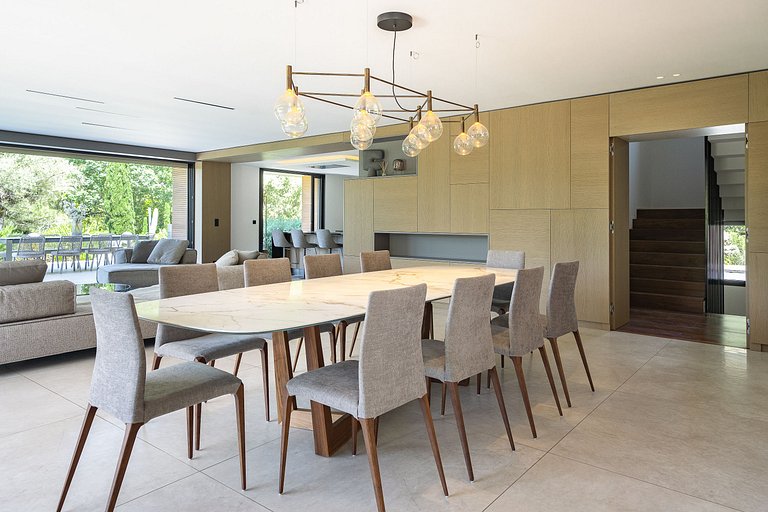 Azu128 – Elegante villa con jardín, piscina en Cannes