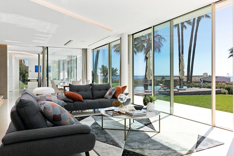 Azu195 – Villa de lujo con vista panorámica al mar en Cannes