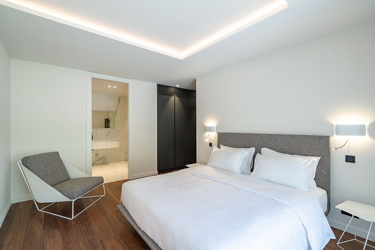 Azu128 – Elegant garden villa with pool in Cannes