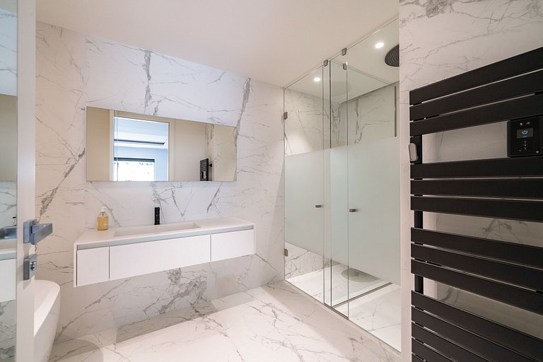 Azu128 – Elegante villa con jardín, piscina en Cannes