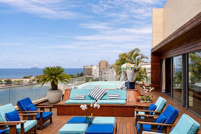 Rio114 - Luxury Beachfront Penthouse in Copacabana