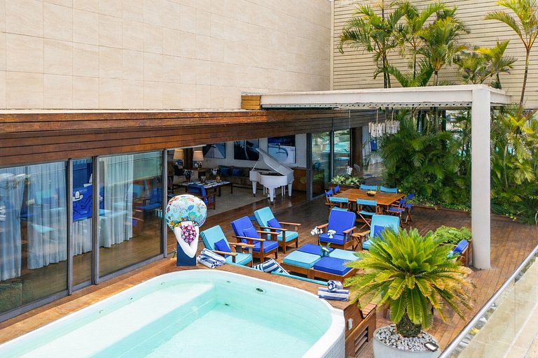 Rio114 - Luxury Beachfront Penthouse in Copacabana