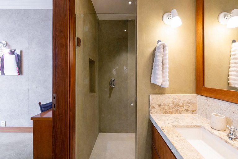 Rio114 - Luxury Beachfront Penthouse in Copacabana