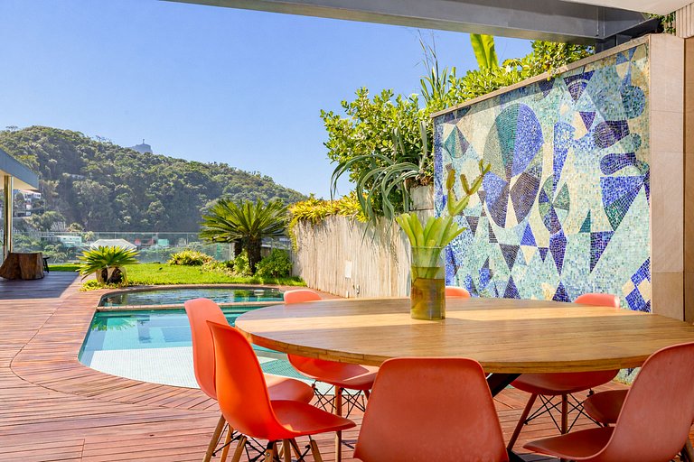 Rio006 - Exceptional Oceanfront Residence in Leblon