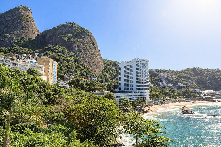 Rio006 - Exceptional Oceanfront Residence in Leblon