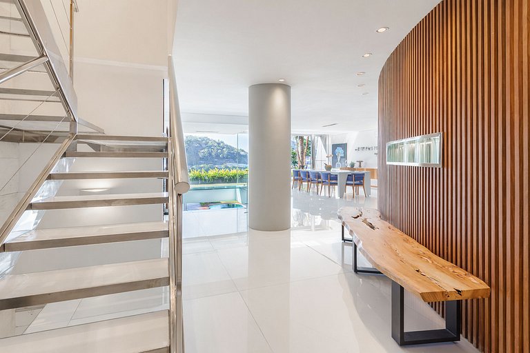 Rio006 - Exceptional Oceanfront Residence in Leblon