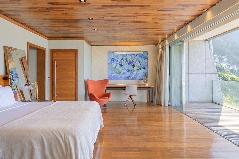 Rio006 - Exceptional Oceanfront Residence in Leblon